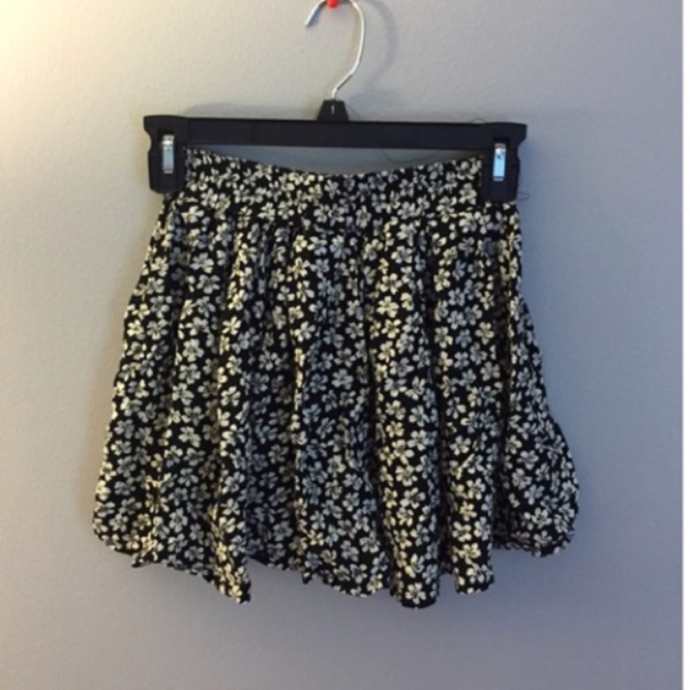 Brandy Melville floral skirt